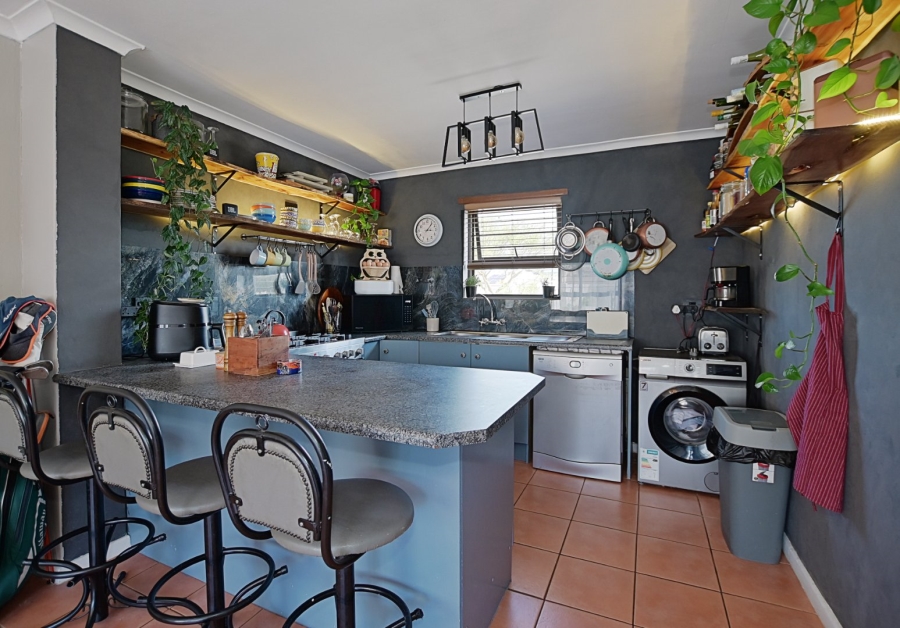 2 Bedroom Property for Sale in Parklands Western Cape